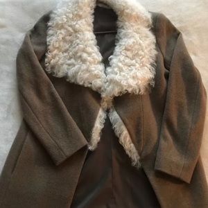 $550$ OFF!!💥Theory brown and white real fur coat.